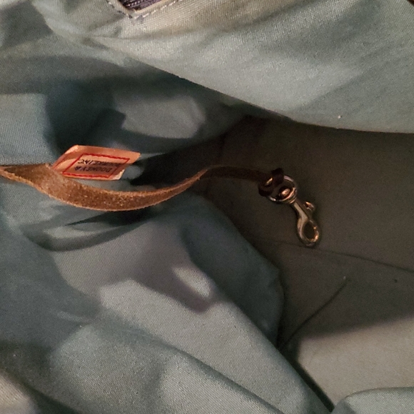 Dooney & Bourke Black Medallion Vintage Tote ✨️Host Pick✨️ - Picture 8 of 13